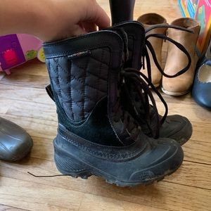 Little girls winter boots